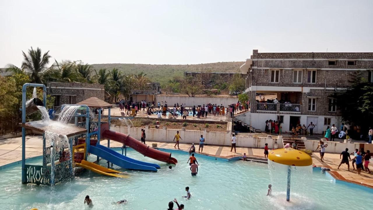 Kanthi Resorts Badami - 25kms from Badami Bāgalkot Exterior foto
